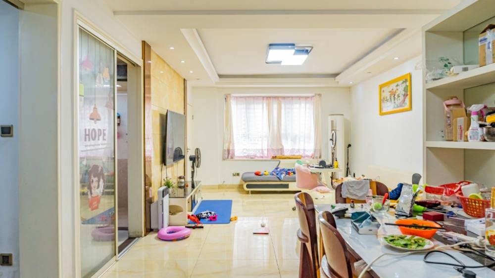 云顶上品  2室1厅1卫    61.8万