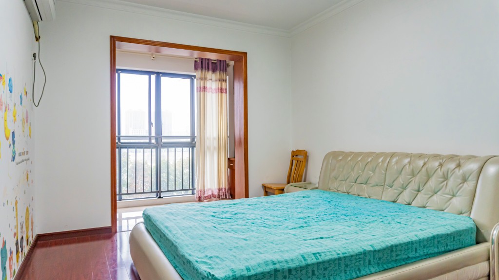 资江明珠 4室2厅2卫 67.80万 资江明珠 4室2厅2卫 67.80万客厅