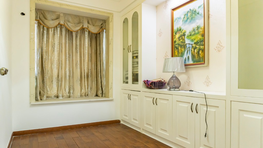 桃花缘  3室2厅2卫    78.8万 桃花缘  3室2厅2卫    78.8万客厅