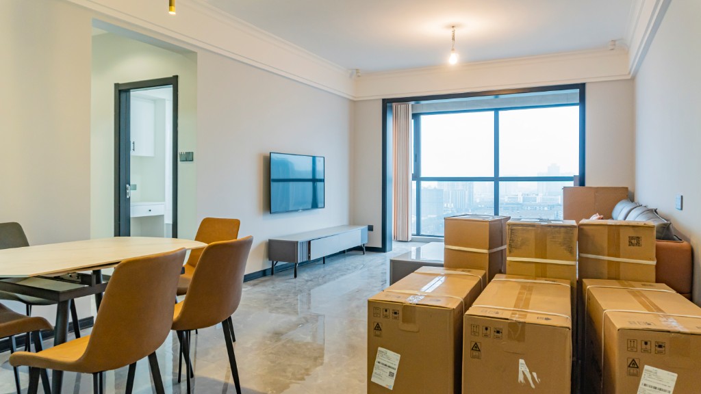 梓湖馨苑 3室2厅2卫 123.0万 梓湖馨苑 3室2厅2卫 123.0万客厅