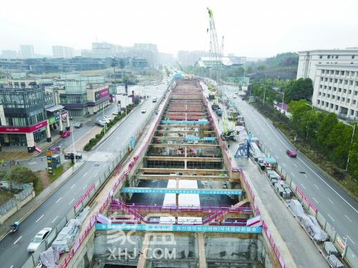 【地铁房】3月8日长沙地铁7号线环保大道站土方开挖完成，预计2027年通车试运行！