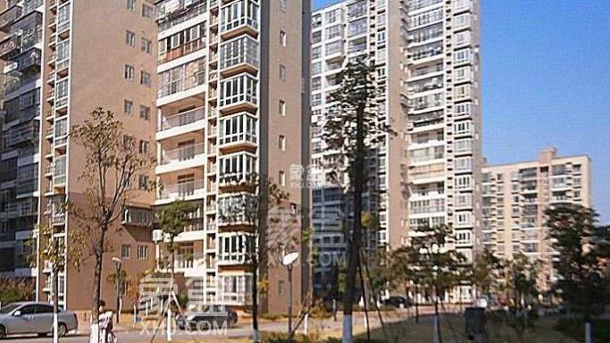 星沙大道二手房推荐 东业苹果社区集高档购物、餐饮、休闲和娱乐于一体