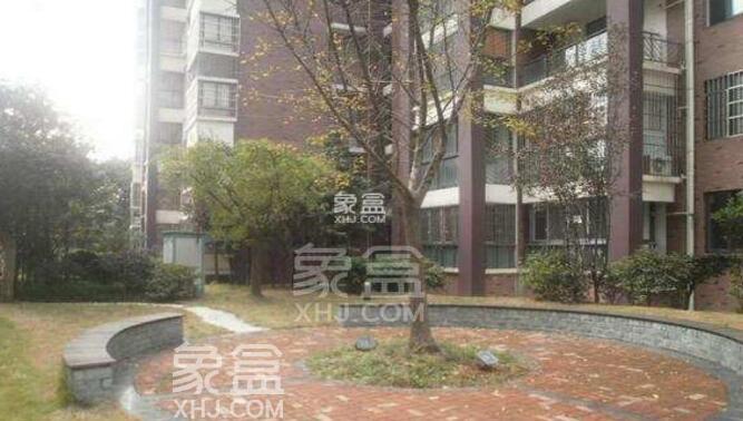 星沙大道二手房推荐 香槟小镇(香槟花苑)目前长沙市场时尚活力、优雅品质的健康示范住宅