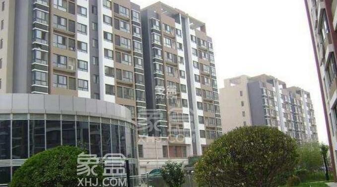 東一路二手房推薦 景上鑫苑大型商場、超市、醫(yī)院、銀行、公園等配套應(yīng)有盡有