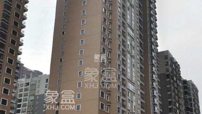 東一路二手房推薦 景上鑫苑大型商場、超市、醫(yī)院、銀行、公園等配套應(yīng)有盡有
