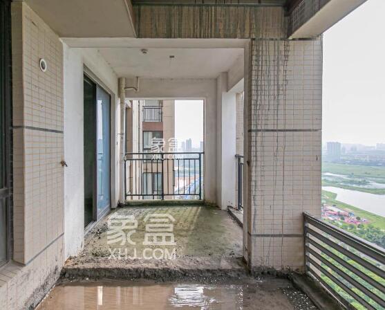 松雅湖二手房推荐 国泰九龙湾有约2.2万平米的法式景观园林