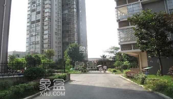 榔梨二手房之增輝凱旋帝景擁有高速、城市主干線、高鐵航運(yùn)三位一體的立體交通網(wǎng)絡(luò)