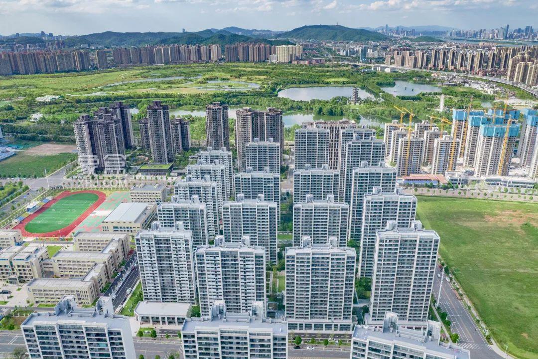 【报名季】3月中海阅麓山交付季，洋湖建面40-60㎡商铺+车位热销中！