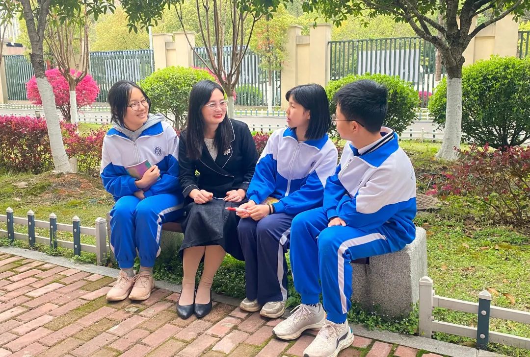 【報名季】天華中學饒孟芳：為星沙教育奏響愛的樂章！