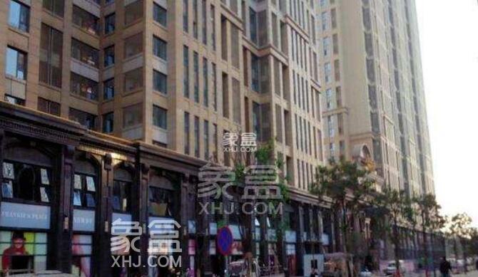 中山亭二手房 万达公馆紧邻浩瀚湘江依水而建 地理位置十分优越