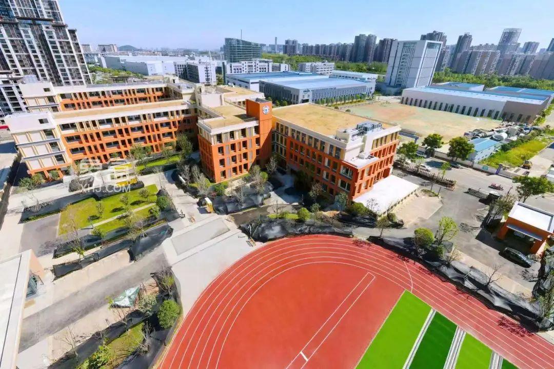 【报名季】3月31日雷锋阳光实验小学开放日，教学环境零距离体验！