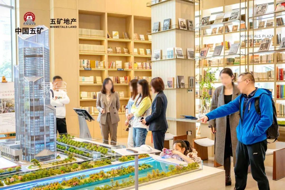 4月8日長沙五礦廣場第三空間公寓樣板間盛裝開放，建面30-350㎡公寓+商業(yè)大平層熱銷中！