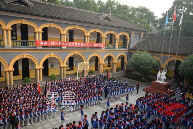 【租房季】湖南一师一附小周边租房：商圈辐射地铁口，舒适便捷生活丰富
