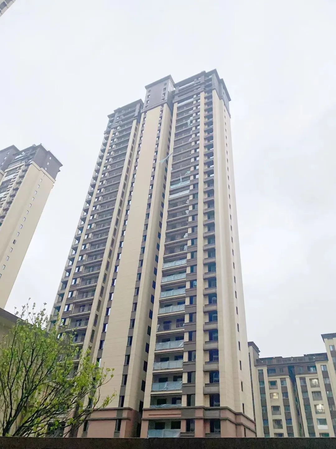 澳海望洲府4月家書，明德望城學校建面100-162㎡高層+洋房熱銷中！