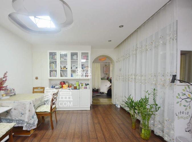 【上新季】4月27日最新房源:湘江世纪城两室精装均价低,配套好 【上新季】4月27日最新房源:湘江世纪城两室精装均价低,配套好