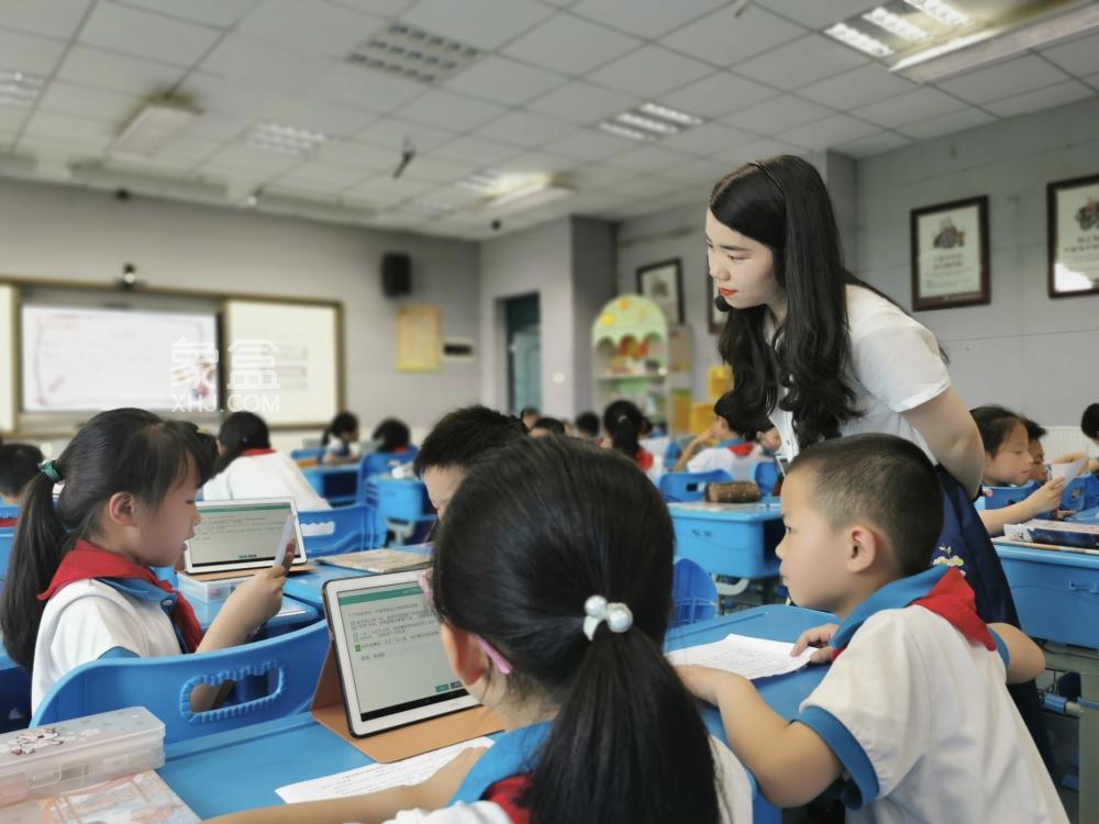 枫树山南屏锦源小学：始于2014年，足球、啦啦操特色学校！