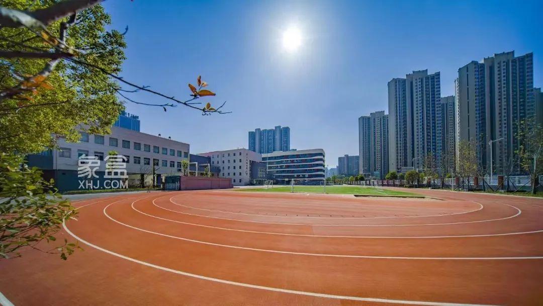 砂子塘新世界小学：始于2010年，羽毛球特色学校！