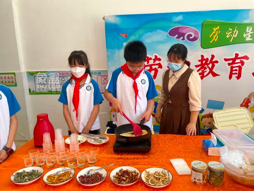 长沙县综合实践、劳动教育创新成果展示活动在蓓蕾小学举行！