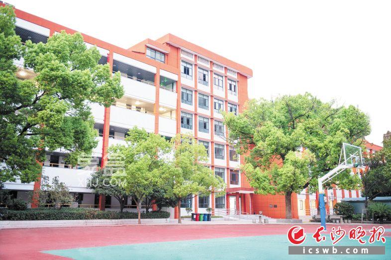 长沙市一中芙蓉中学：始于1923年，长沙市一中直属公办中学！
