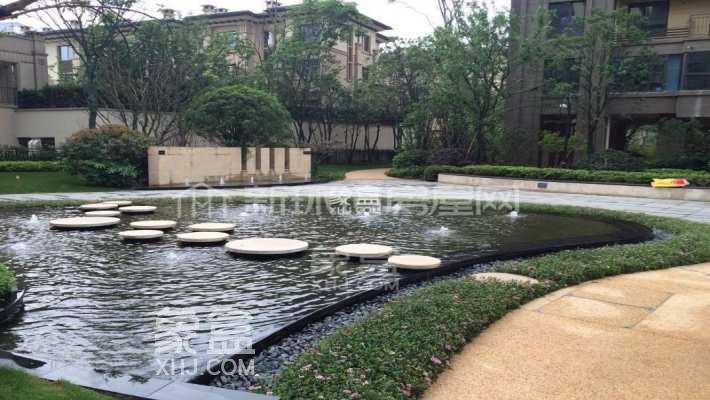 【毕业季】5月30日全新房源：月亮岛精装三室，教育交通配套完善仅售百万