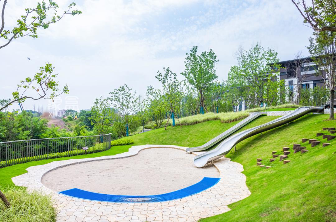 6月10日五矿万境松雅“万明公园”绽放初夏，首付66万抢建面约150㎡实享280㎡叠墅！