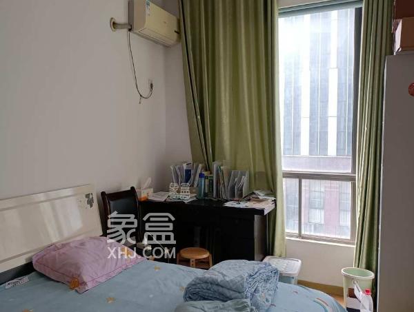 【开学季】雅礼中学租房精选篇：建鸿达华都位于商圈正中，交通和配套皆齐全