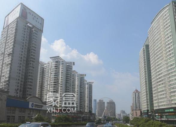 省政府片区长沙租房精选：绿地公馆正地铁口，近名校，通勤便利生活丰富