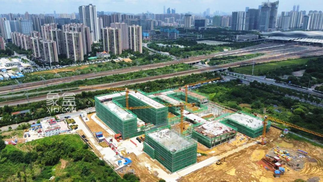 長沙市一中雨花東山中學由建發(fā)玖洲觀瀾配建，計劃2024年9月開始招生！