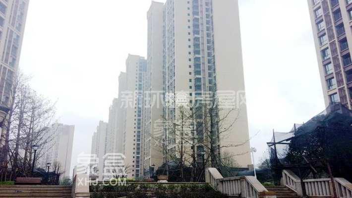 7月17日全新房源：梅溪湖带实验名小正地铁口三室，价格好居感舒适