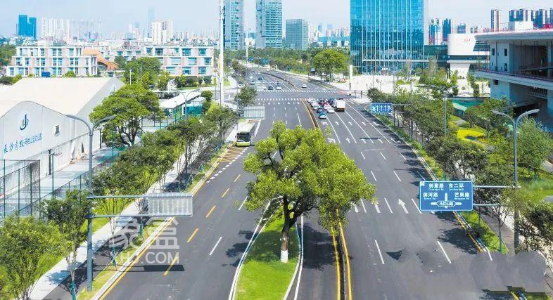 7月26日长沙建设示范项目观摩暨2023年既有小区品质提升工作部署会召开！