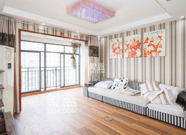 7月28日全新房源：岳麓区麓谷精致三室，配备明德麓谷中学和高级物业，仅售107万