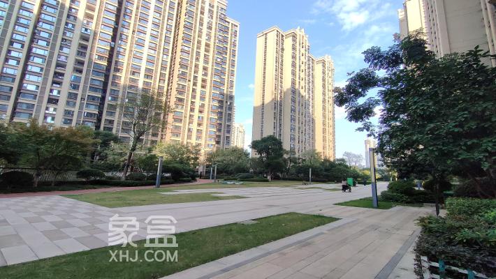 8月9日全新房源：馬王堆帶陽臺三室，鄰長郡芙蓉中學(xué)，僅售40萬