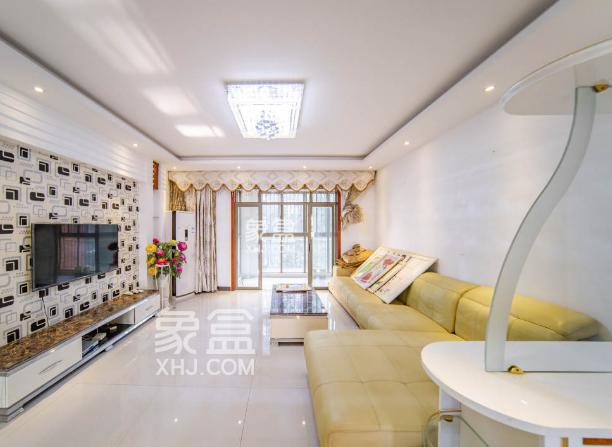 8月21日全新房源：鄰近明德麓谷的兩室兩廳，長(zhǎng)豐站正地鐵口，僅售93萬