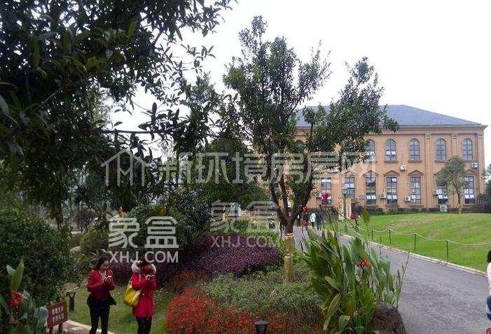 8月29日全新房源：望城精裝三室臨近多個(gè)生態(tài)景點(diǎn)，環(huán)境舒適教育配套好