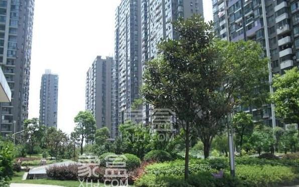 【開學季】北雅中學周邊租房：融江苑地塊優(yōu)越，屬高檔的濱江住宅社區(qū)
