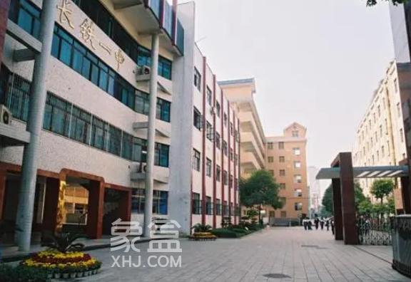 【开学季】长铁一中租房精选：长房东郡依托繁华城东，商圈辐射资源丰富