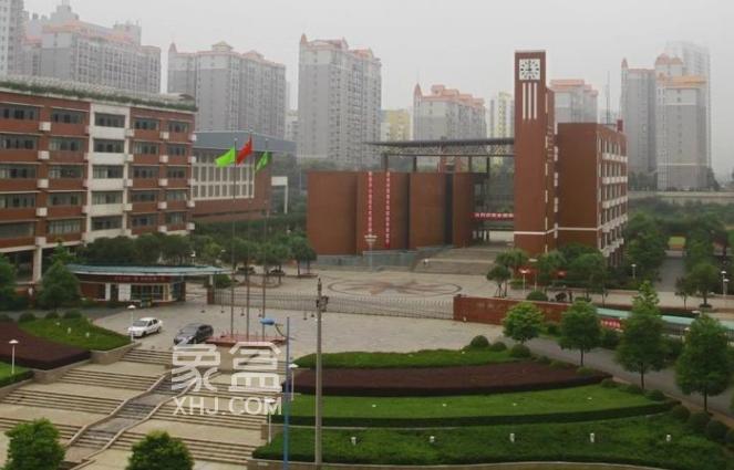 华益中学优质租房精选：第六都体量大，中心板块配套全，生活便捷舒适
