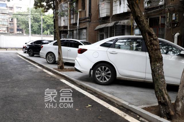 长沙荣龙社区、边洲围小区等“改”出幸福感，老旧小区大变样！