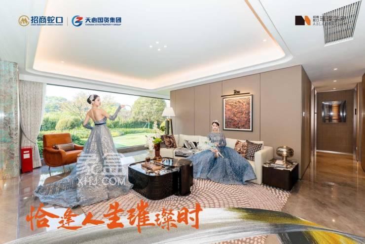 10月15日招商蛇口璀璨學府營銷中心已開放，省府建面114-143㎡即將首開！