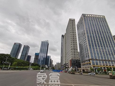 長郡濱江長沙租房精選：啟迪協信中心地處核心商業，休閑、娛樂等一應俱全