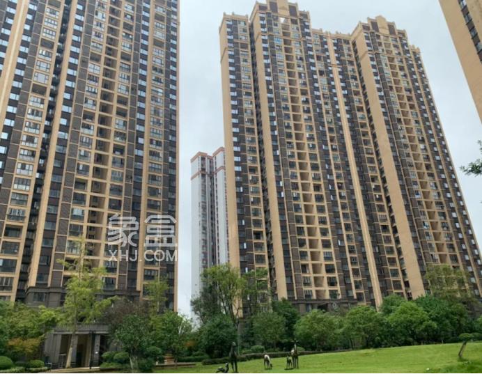 【置业狂欢节】地铁、商业、学校全配套，住在这些小区也太省心了！