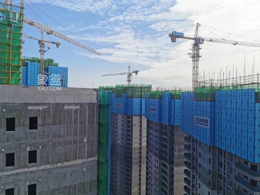 11月18日城投阅江逸府全面封顶，兴联路建面118-211㎡万字头热销中！