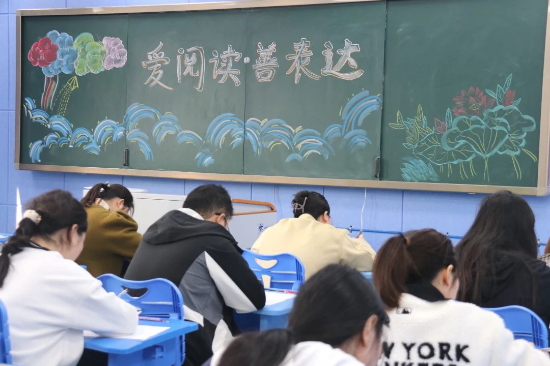 11月23日望城區(qū)首屆教師素養(yǎng)比賽在湖南師大附中星城實驗青石學校舉行！