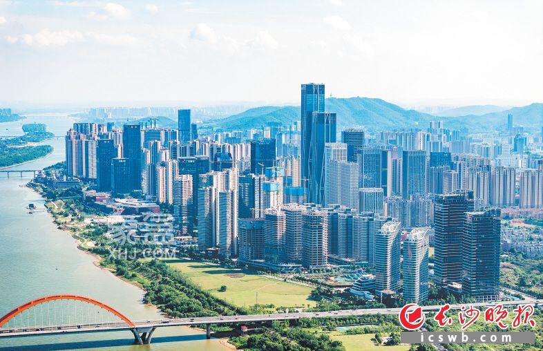 長沙圍繞“三穩(wěn)”目標(biāo)實施房地產(chǎn)調(diào)控長效機制，保持房地產(chǎn)市場平穩(wěn)健康發(fā)展！