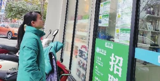 2023年12月长沙二手房均价10273元/平方米，在售房源超7.5万套！