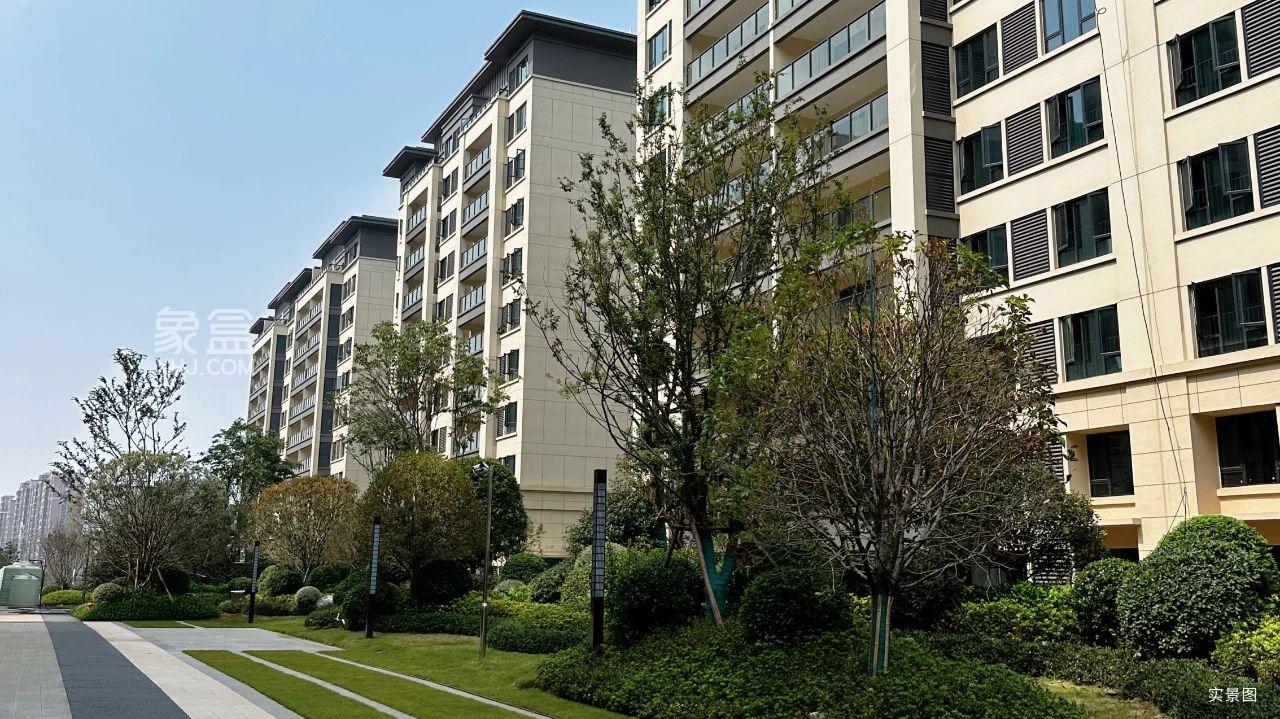 12月16日京盛和府二期园林启动建设，建面88-243㎡复式高层+洋房热销中！