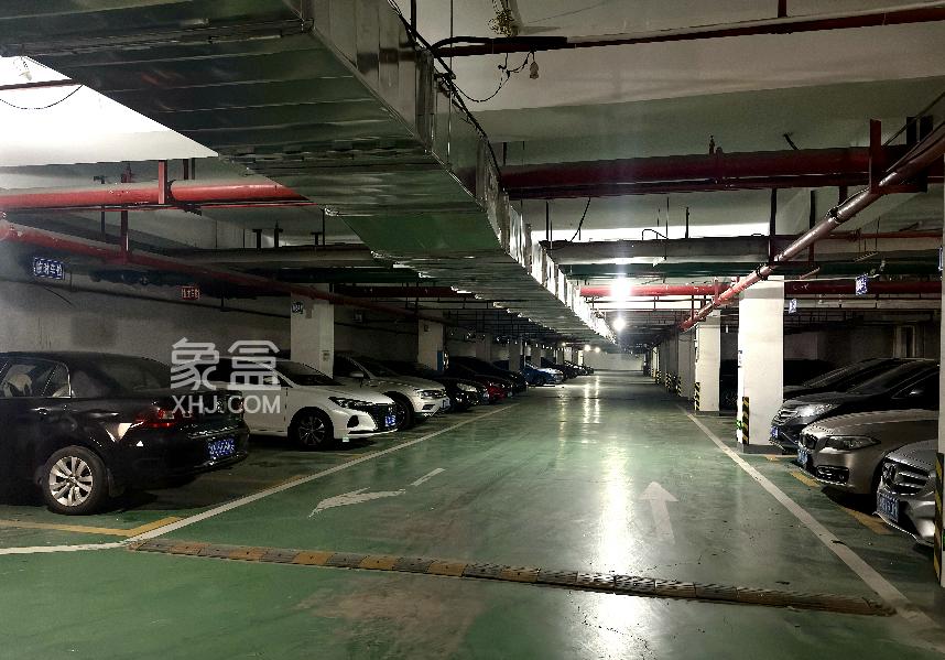 長(zhǎng)沙梅溪湖家興苑破解停車難停車亂，擦亮居民幸福底色！