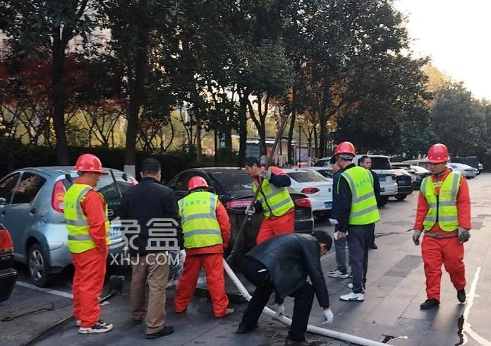 長沙金星中路恩瑞麓山名園下水道終于通了，“群眾利益無小事”！