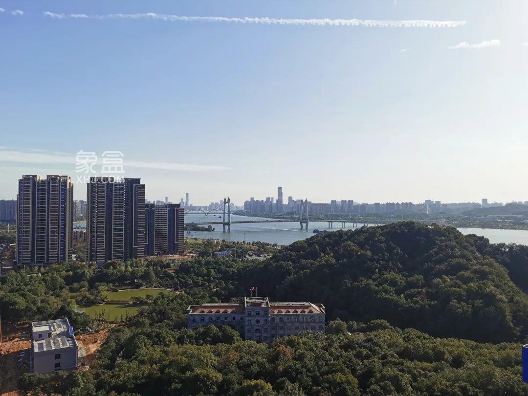 【年终钜惠】城投阅江逸府建面268㎡江景大平层加推，秀峰山建面118-268㎡万字头热销中！