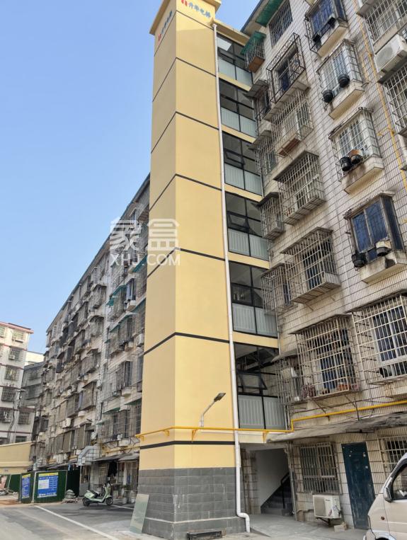 長沙汽車西站望城坡老派出所宿舍電梯加裝，“鄰長”牽頭助力！